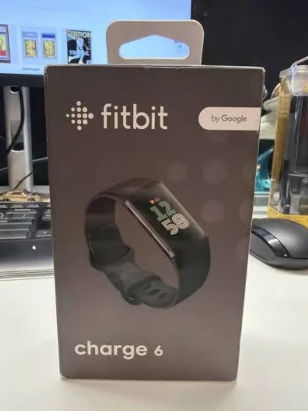 Charge 6 Fitbit - Picture 2 of 2